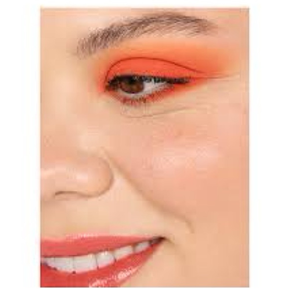 ABOUT-FACE Matte Fluid Eye Paint Eyeshadow Marigold Bright Coral New in Box